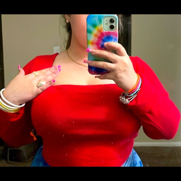 Top Red - Picture 2 of 3